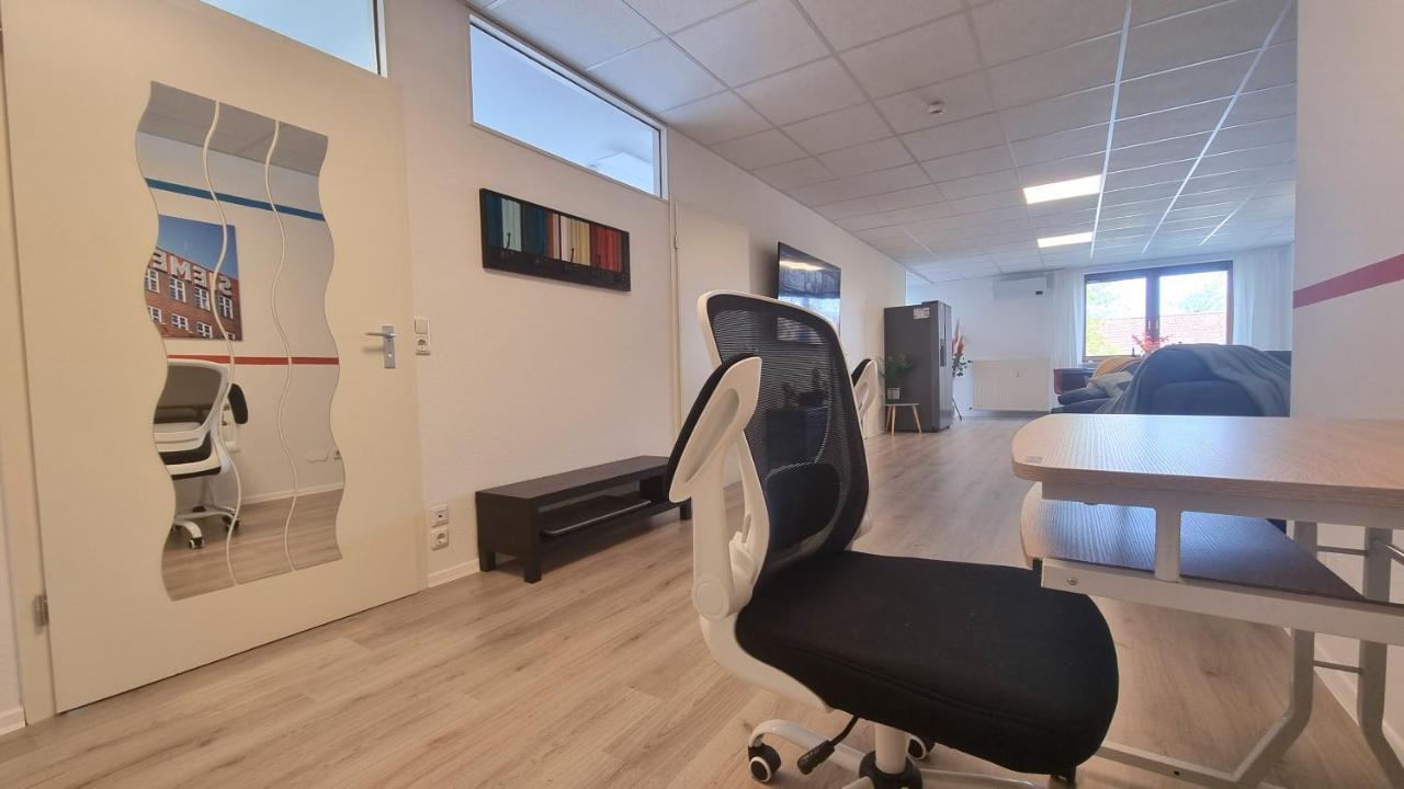Apartment Wohnung: Workaholic Bis 6 Personen, Klima, 3x Tv *