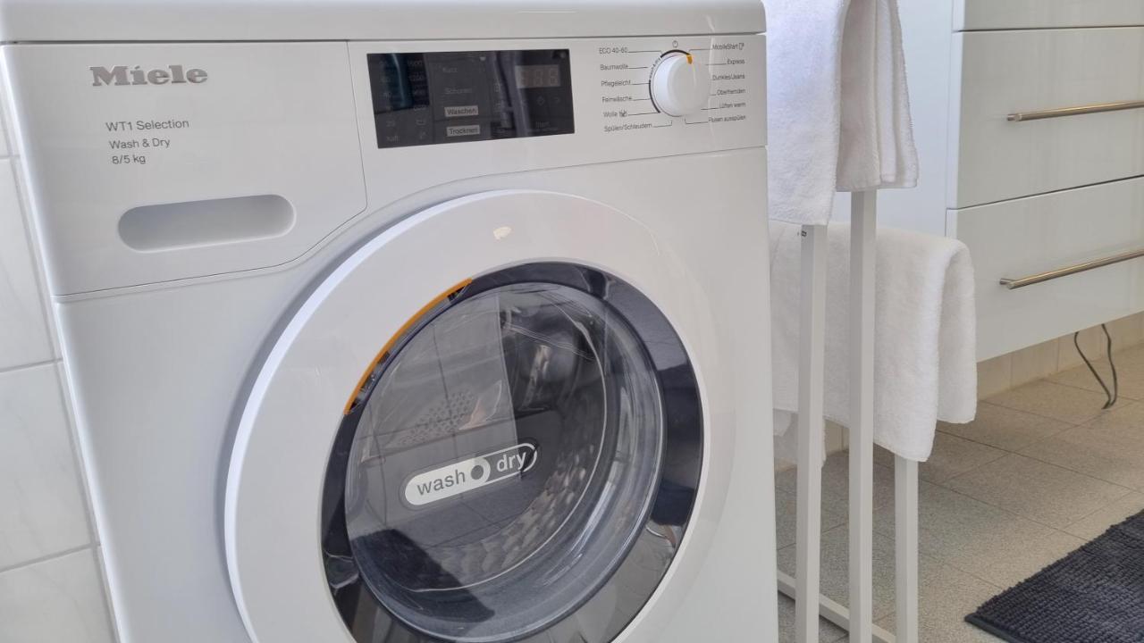 Apartment Wohnung: Workaholic Bis 6 Personen, Klima, 3x Tv